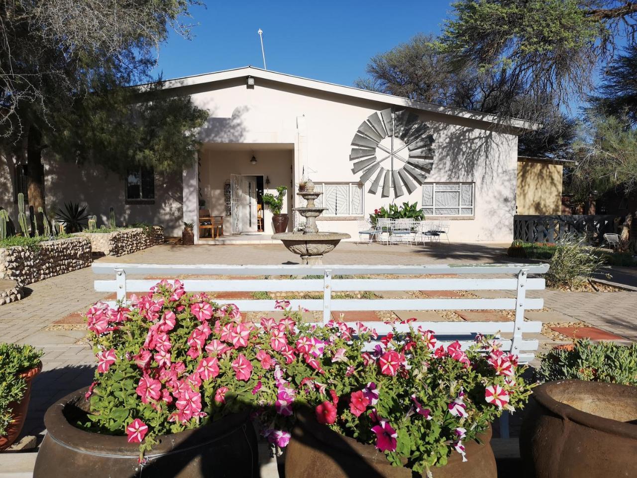 Terra Rouge Guestfarm & Sonstraal Farmhouse Koës Εξωτερικό φωτογραφία